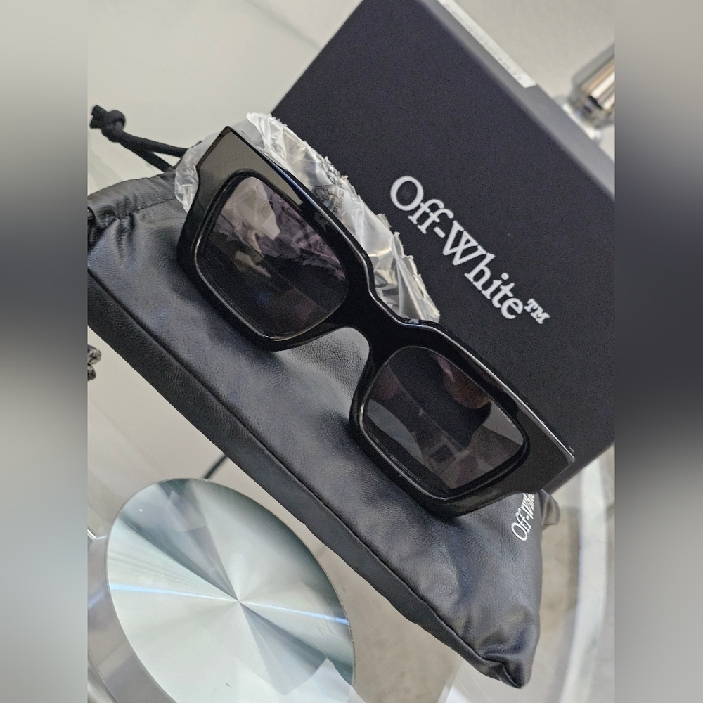 Off-White 50 MmVirgil Square Sunglasses . - Picture 2 of 10